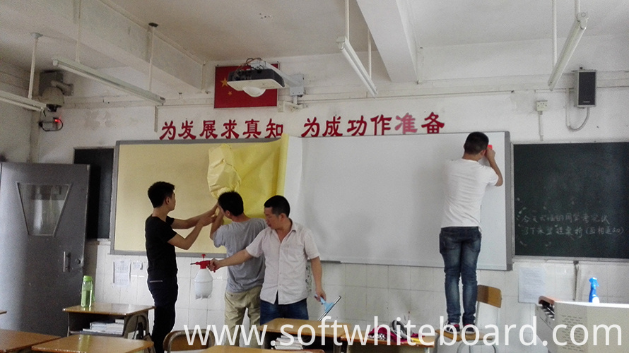 pissarra d’aula classroom whiteboard